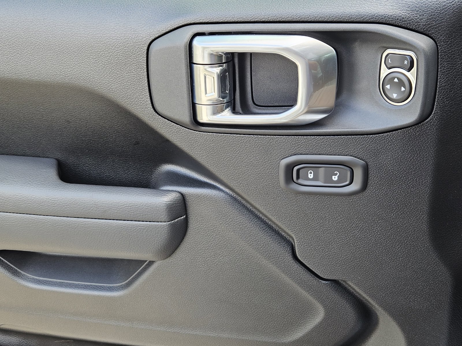 New 2026 Jeep Gladiator Mojave AWD/4WD image 24
