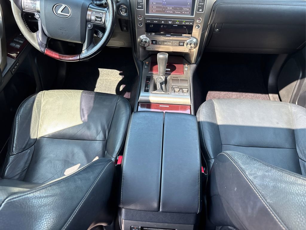Used 2017 Lexus GX 460 Premium w/ Premium Package image 22
