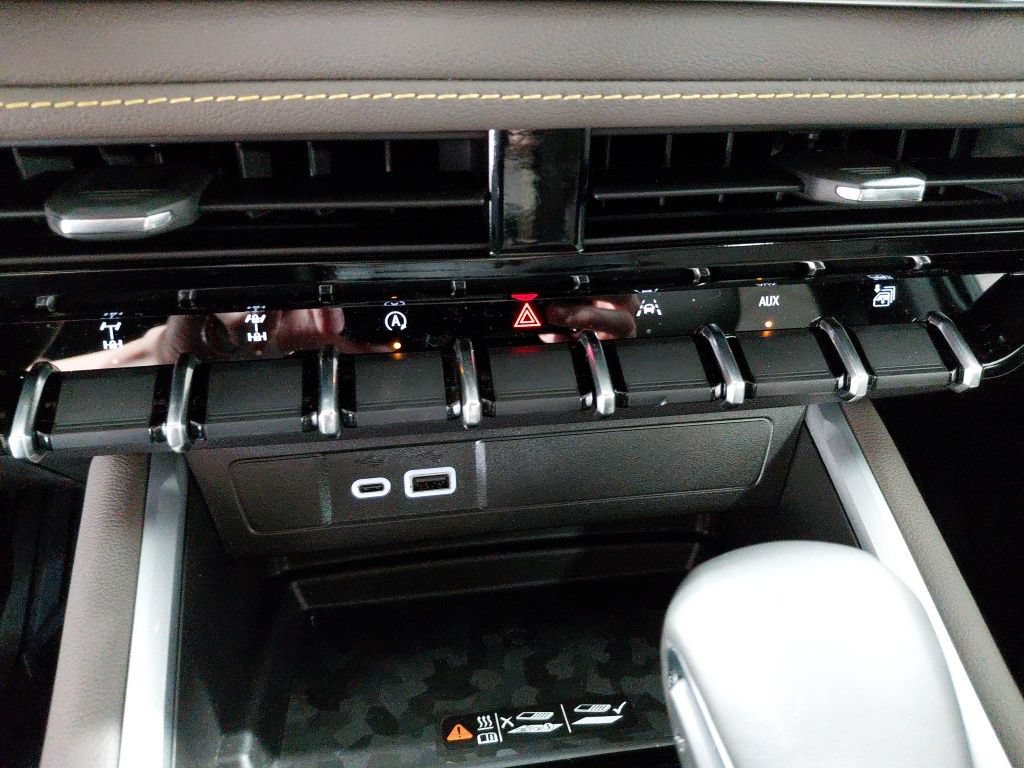 New 2026 Chevrolet Colorado ZR2 AWD/4WD image 25