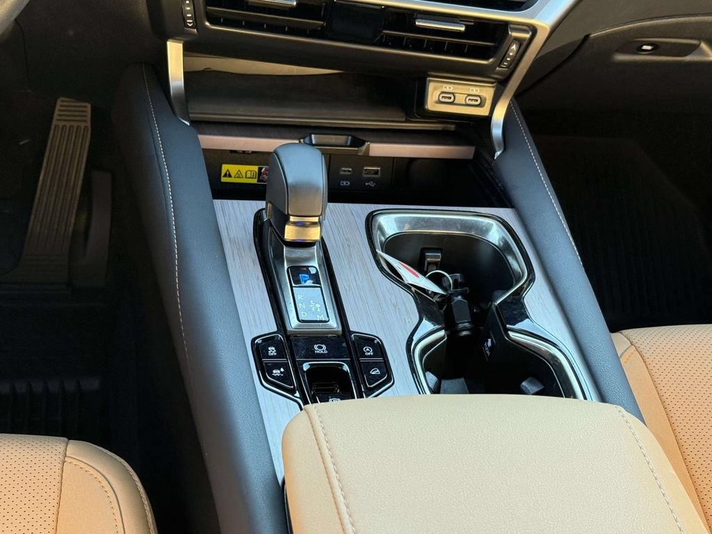 Used 2024 Lexus RX 350 Premium w/ Cold Area Package AWD/4WD image 19