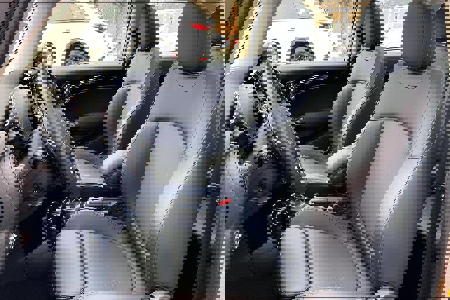 Used 2024 MINI Cooper S image 8