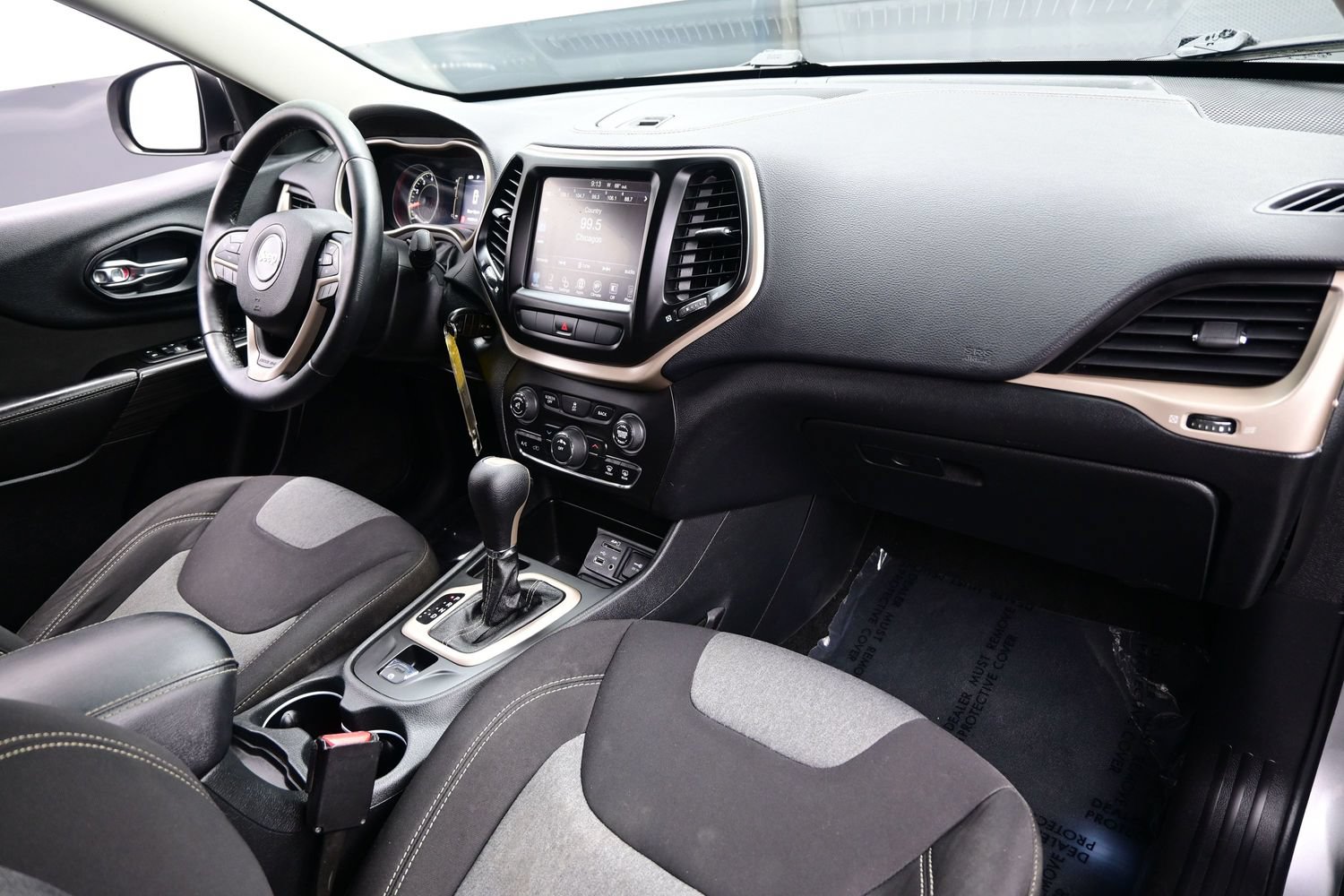 Used 2014 Jeep Cherokee Latitude w/ Trailer Tow Group FWD image 17