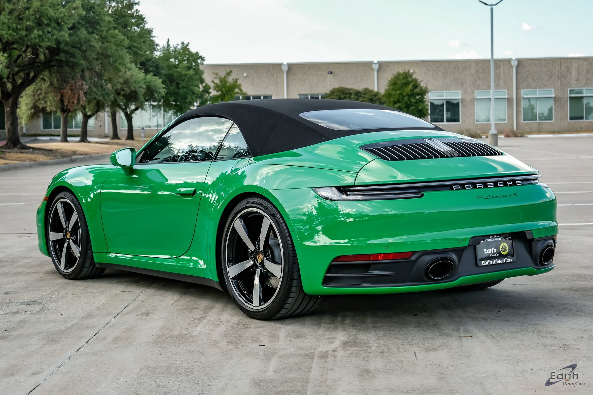 Used 2023 Porsche 911 Carrera 4S AWD/4WD image 11