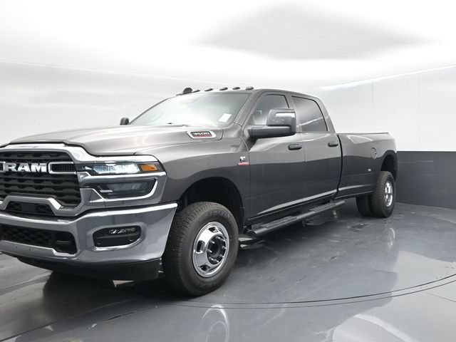 New 2026 RAM 3500 Tradesman AWD/4WD image 4