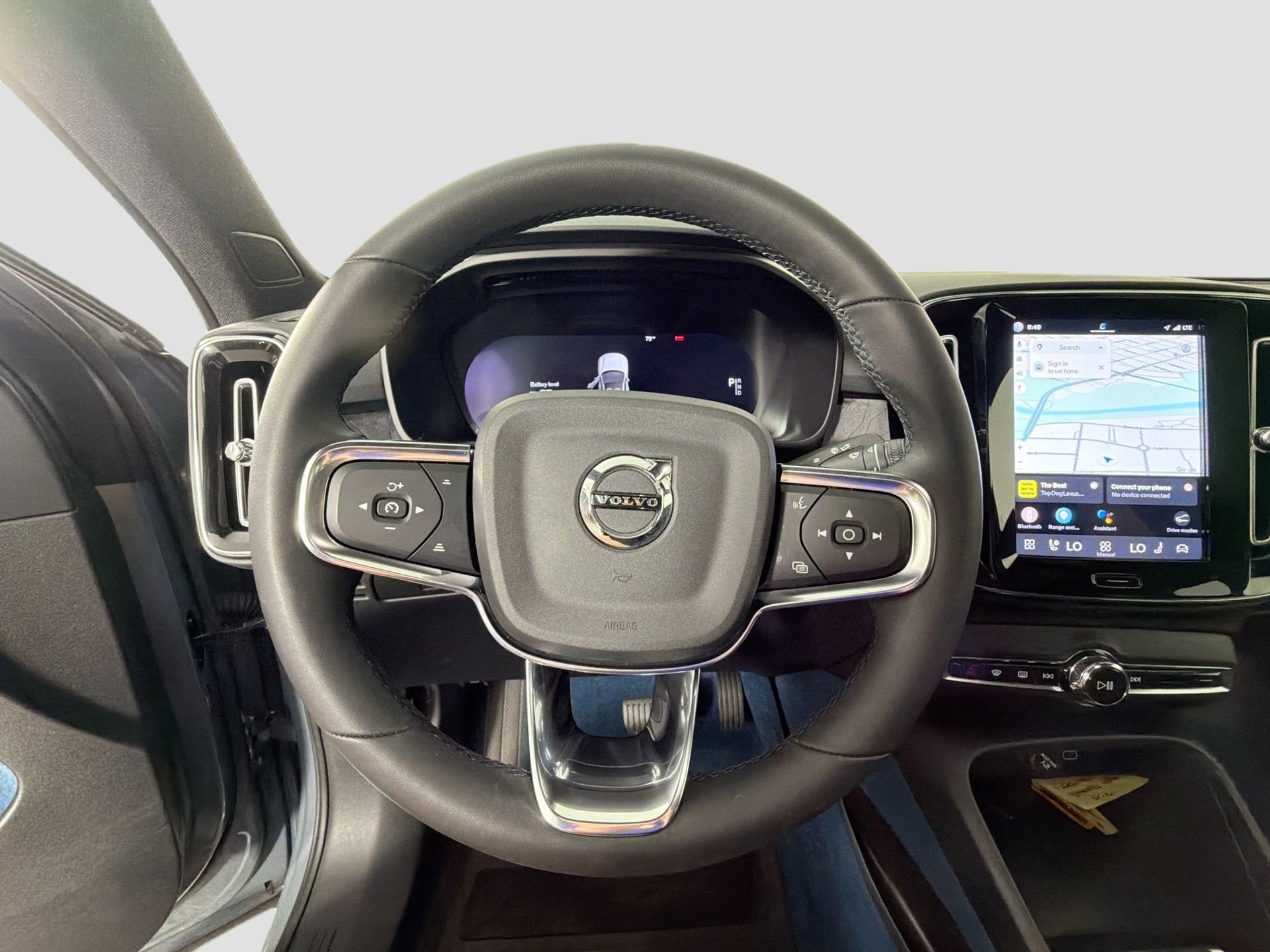 Certified 2023 Volvo C40 P8 Recharge Ultimate image 12