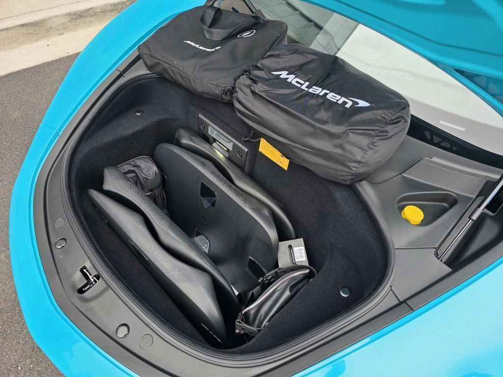 Used 2025 McLaren Artura Spider image 60