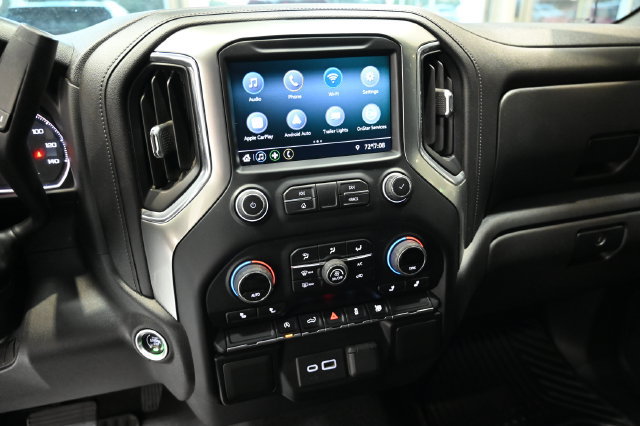 Used 2021 Chevrolet Silverado 1500 LT AWD/4WD image 15