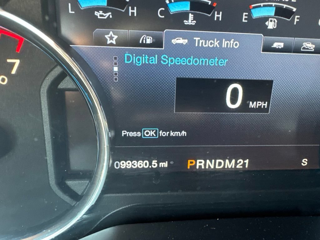 Used 2016 Ford F150 King Ranch w/ Equipment Group 601A Luxury AWD/4WD image 15