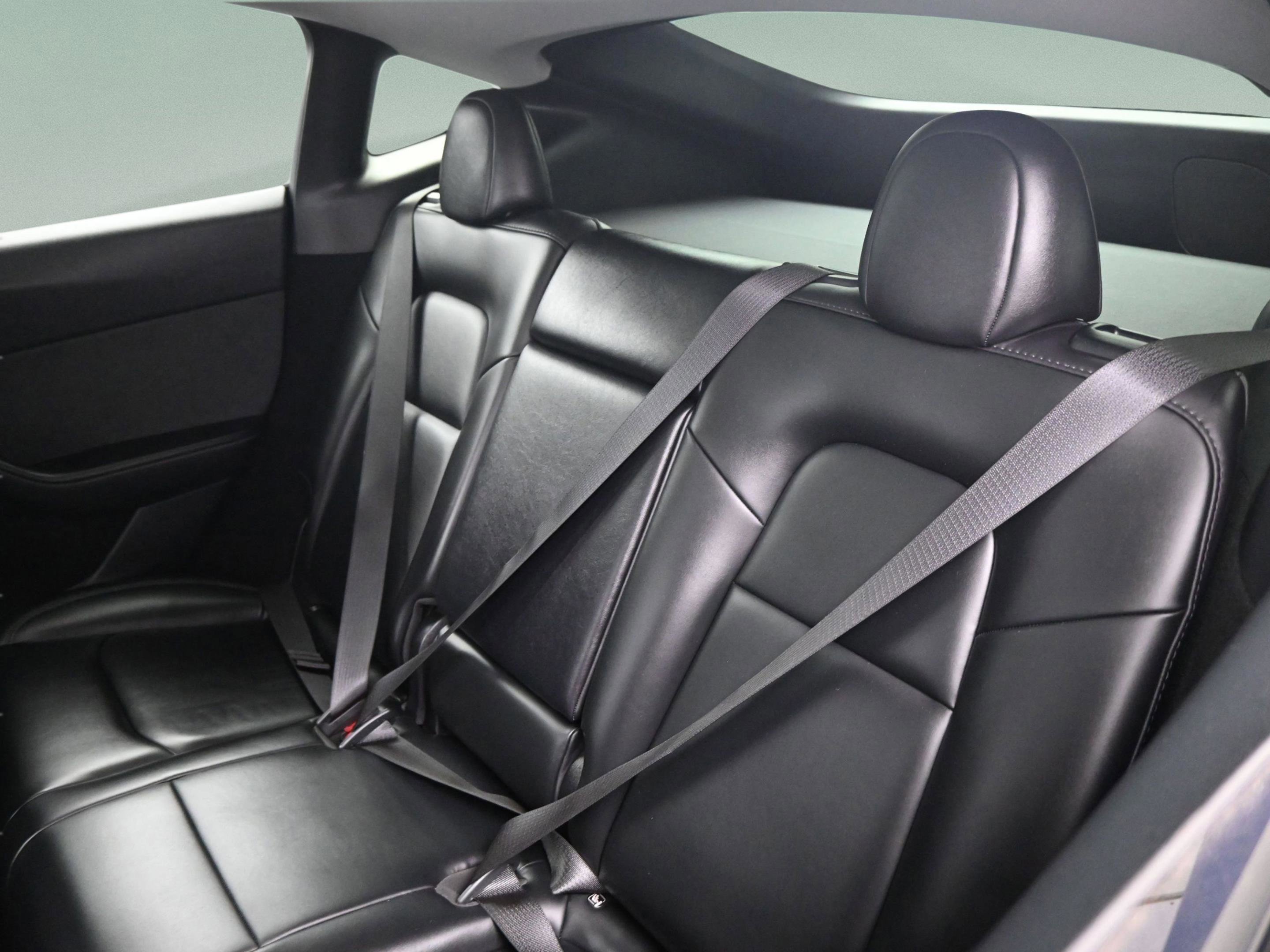 Used 2024 Tesla Model Y Long Range image 31