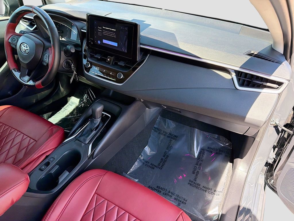 Used 2025 Toyota Corolla LE image 13