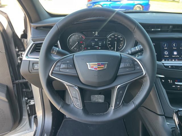 New 2026 Cadillac XT5 Luxury w/ LPO, Floor Liner Package AWD/4WD image 19