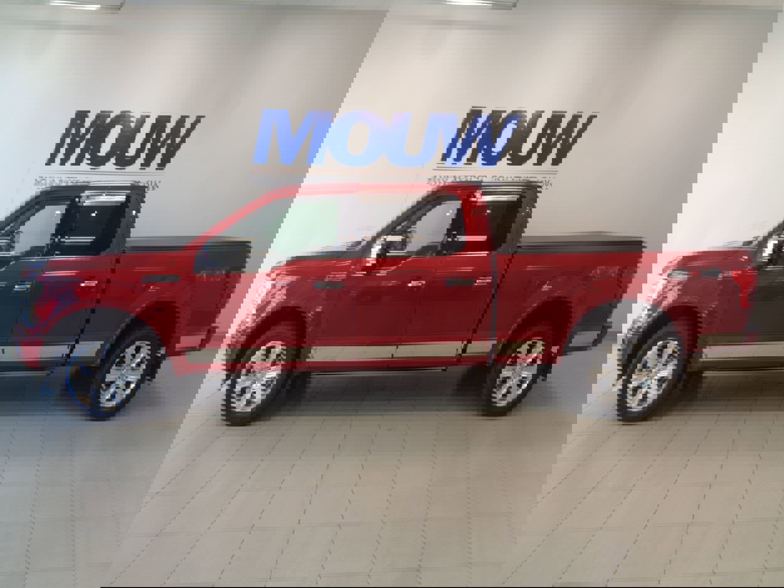 Used 2018 Ford F150 Platinum image 1