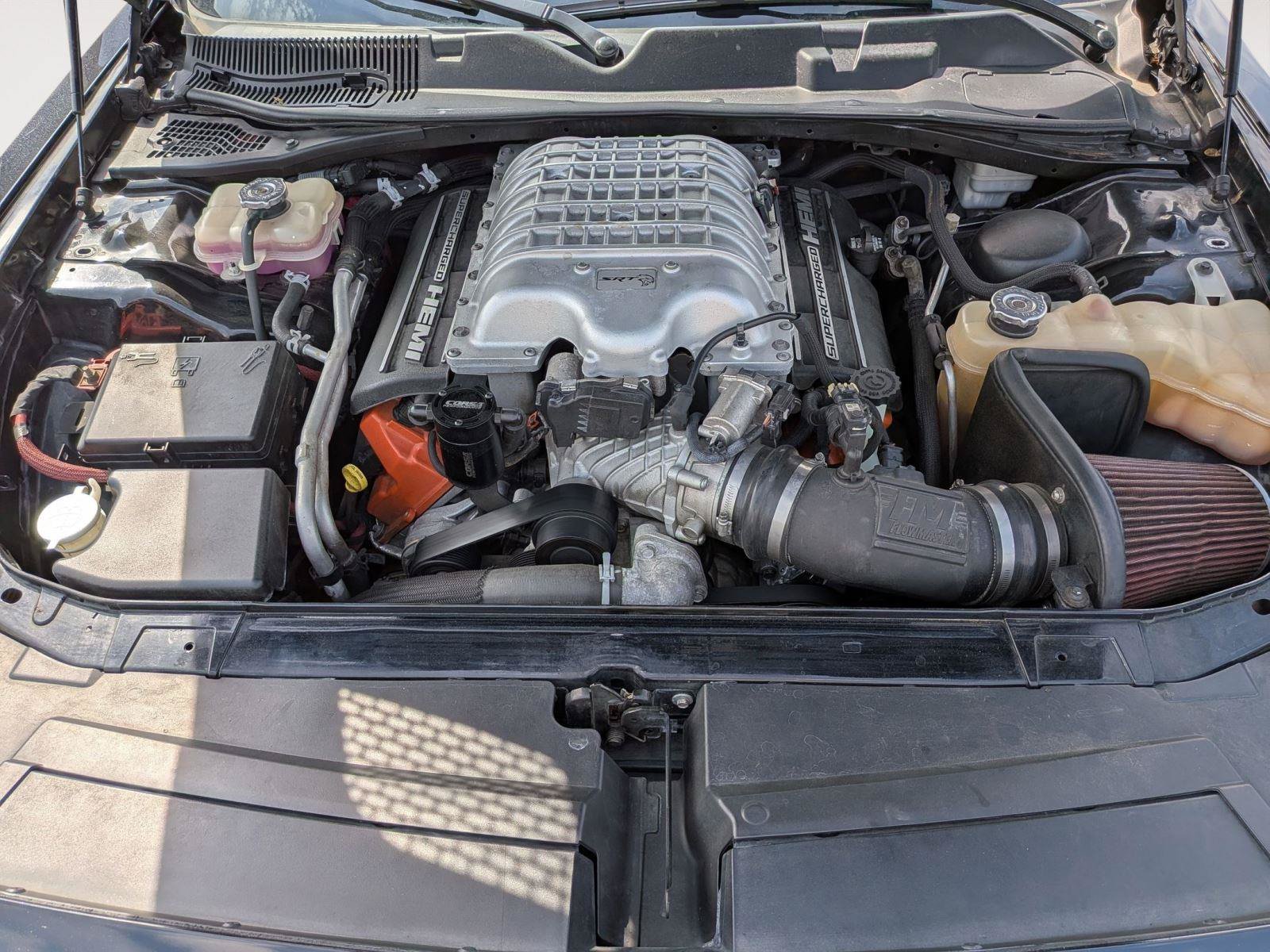 Used 2015 Dodge Challenger SRT Hellcat RWD image 30