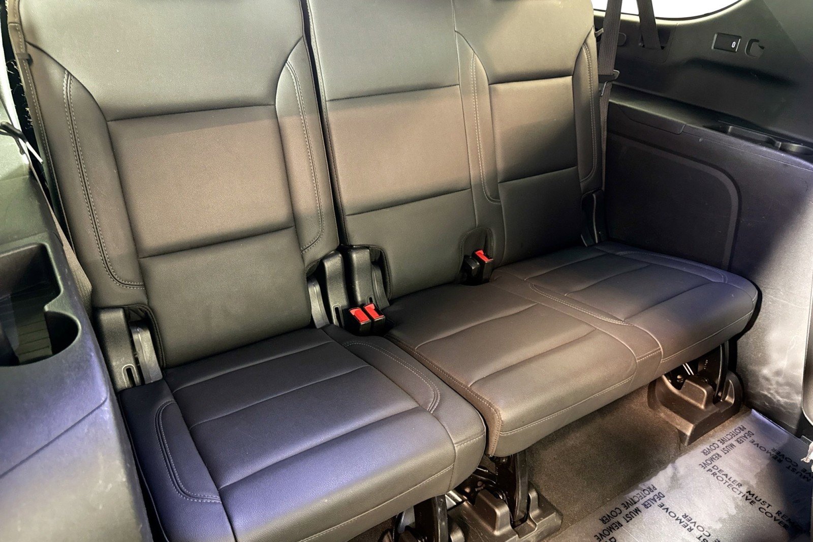 Used 2022 Chevrolet Suburban LT w/ Luxury Package image 26