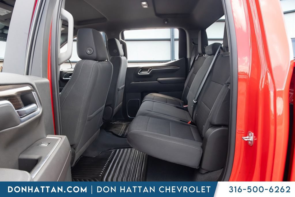 Used 2022 Chevrolet Silverado 1500 LT AWD/4WD image 16