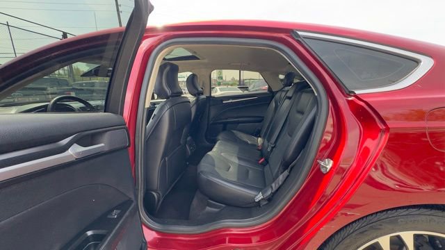 Used 2019 Ford Fusion Titanium image 17