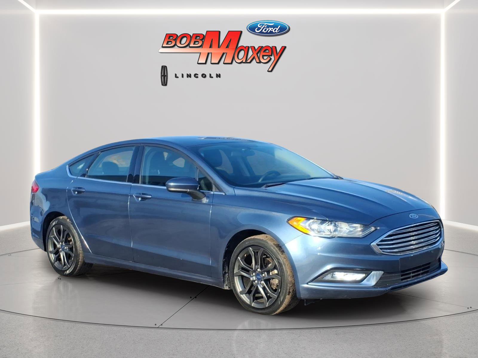 Certified 2018 Ford Fusion SE w/ Equipment Group 201A image 3