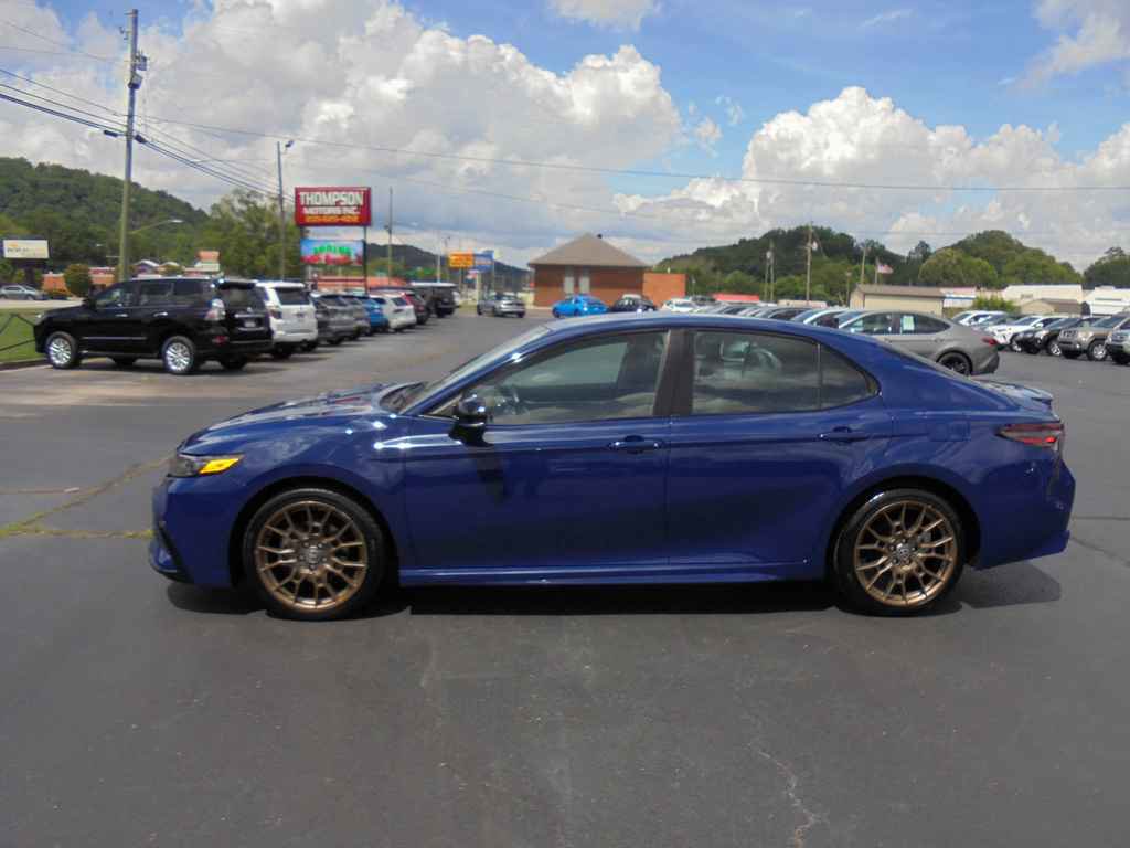 Used 2023 Toyota Camry SE