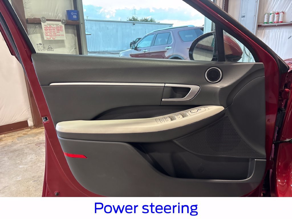 Used 2025 Hyundai Sonata SEL FWD image 31
