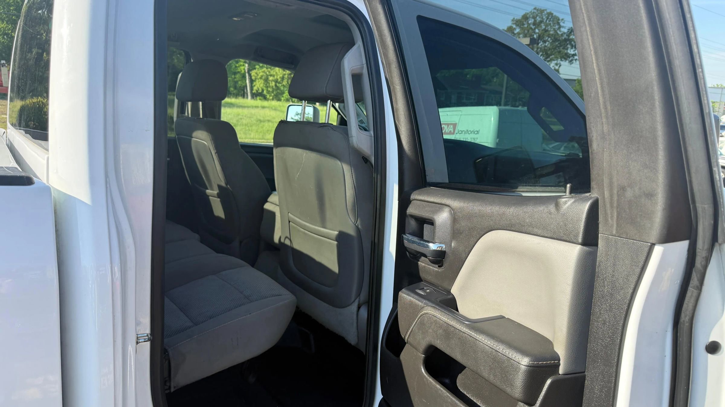 Used 2015 Chevrolet Silverado 2500 W/T w/ WT Convenience Package AWD/4WD image 16