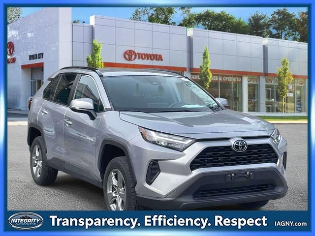 Certified 2022 Toyota RAV4 XLE w/ Carpet Mat Package (TMS)