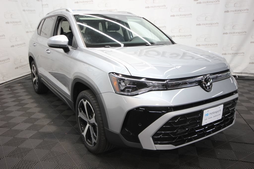 Used 2025 Volkswagen Taos SEL AWD/4WD image 13