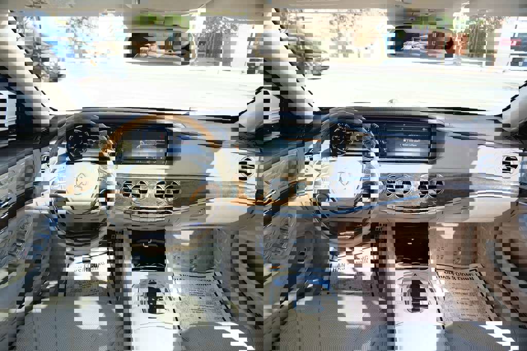 Used 2015 Mercedes-Benz S 550 Sedan image 32