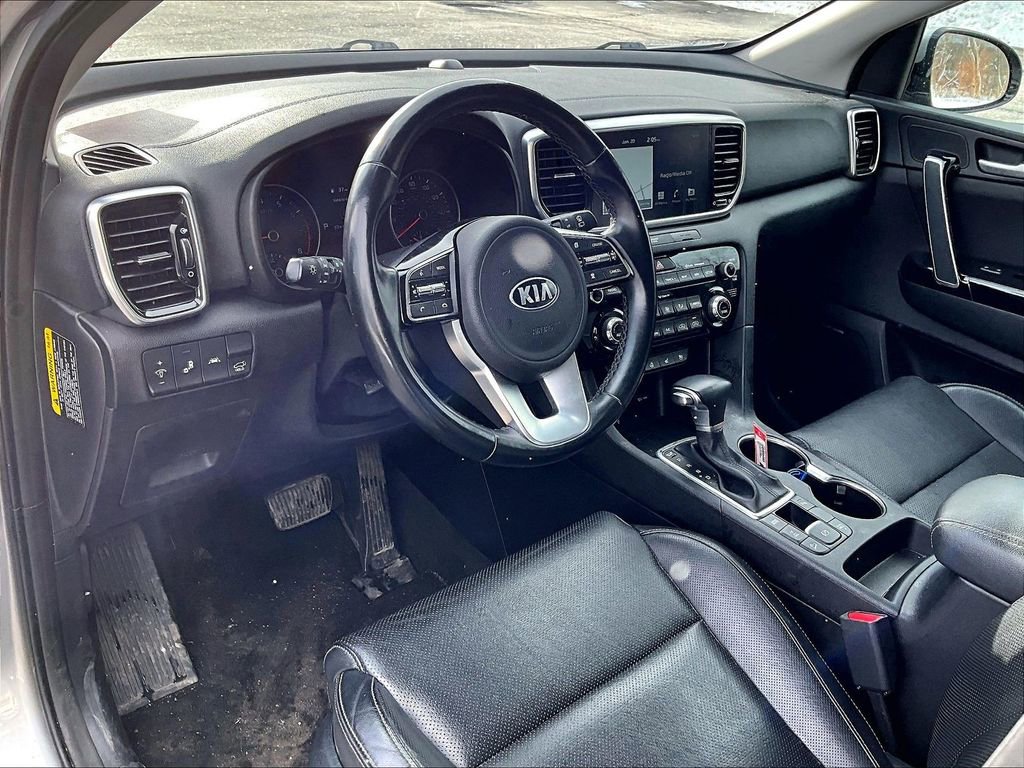 Used 2022 Kia Sportage EX w/ EX Technology Package image 8