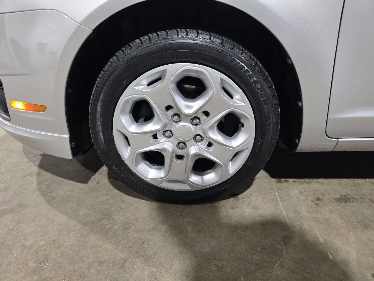 Used 2011 Ford Fusion SE w/ 202A Rapid Spec Order Code image 29