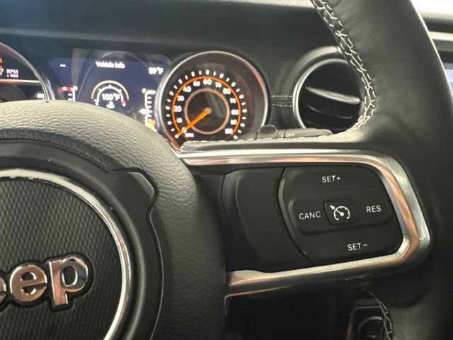 Used 2018 Jeep Wrangler Unlimited Sahara w/ Cold Weather Group AWD/4WD image 30