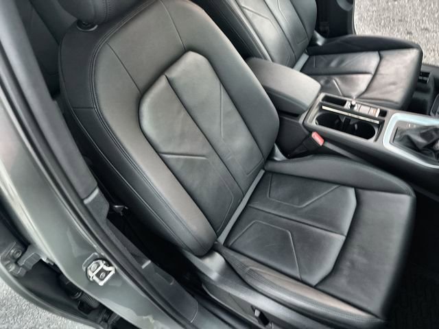 Used 2022 Audi Q3 2.0T Premium Plus w/ Premium Plus Package image 32