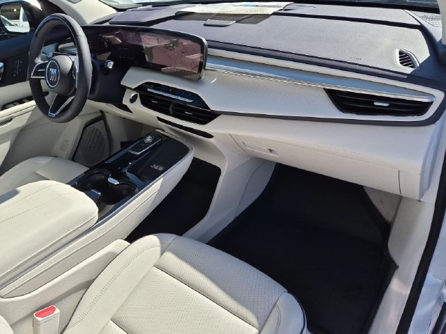 New 2027 Buick Enclave Avenir w/ LPO, Floor Liner Package FWD image 41