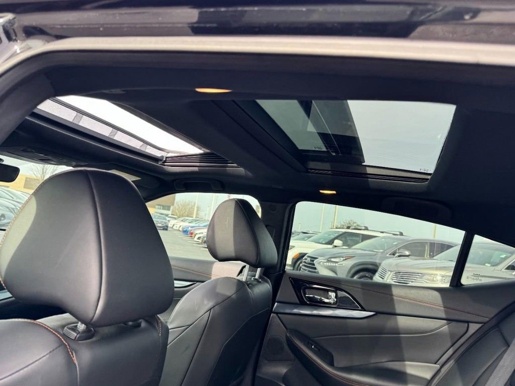 Used 2023 Nissan Maxima SR w/ Sport Mat Group image 11