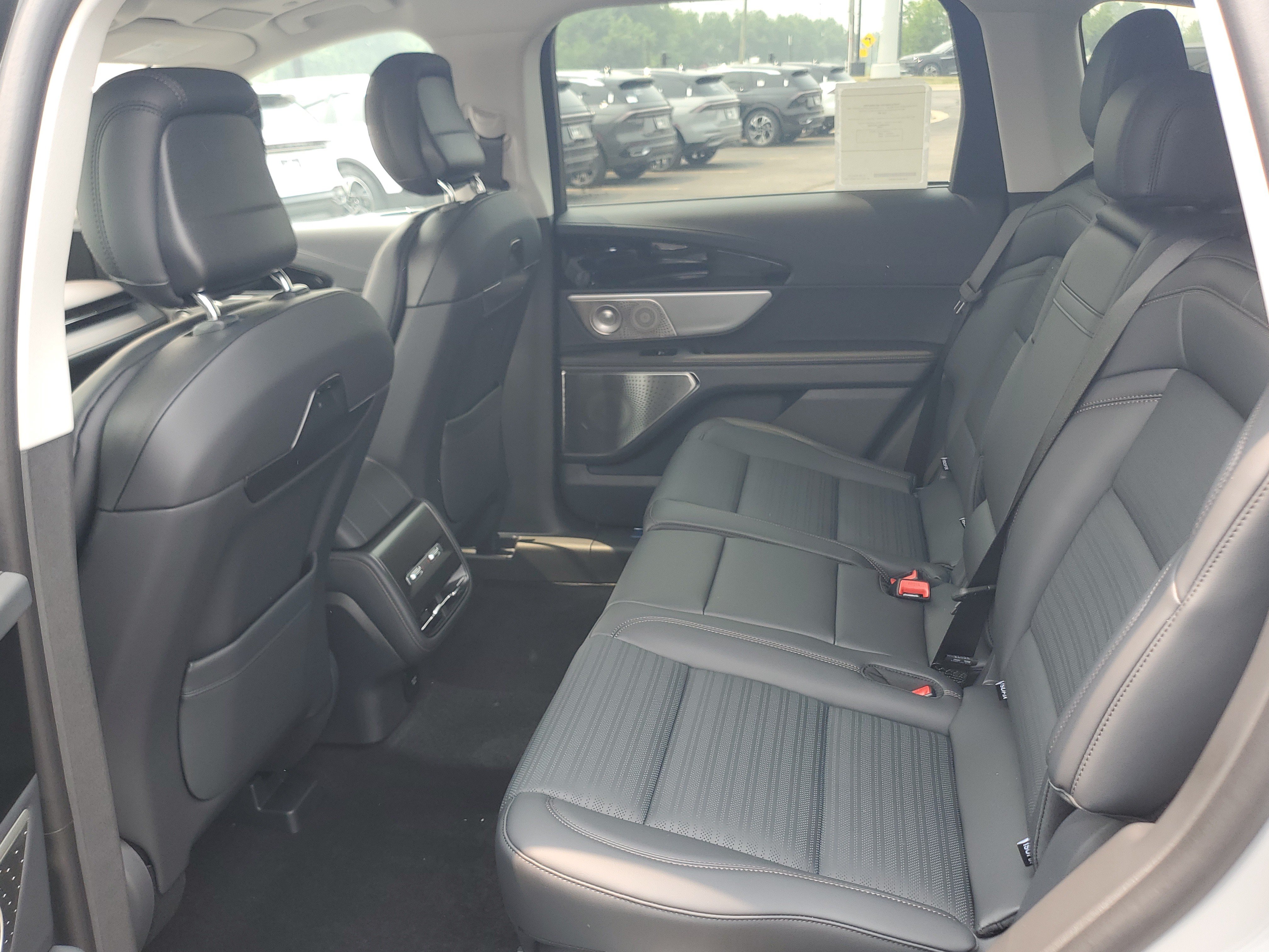 New 2026 Lincoln Nautilus Reserve AWD/4WD image 28