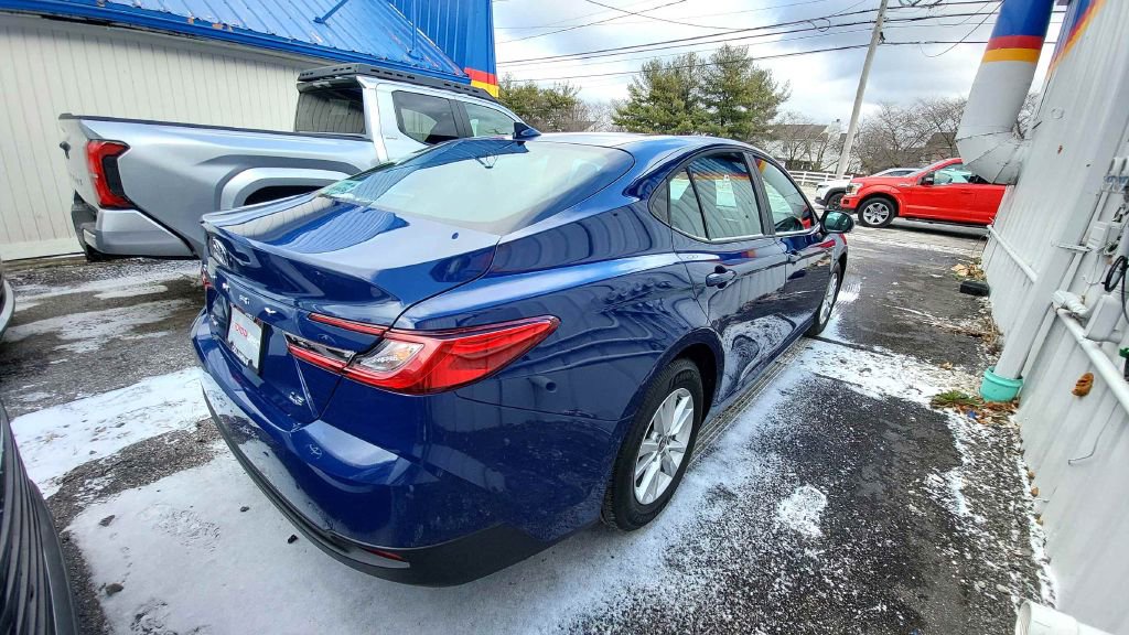 Used 2026 Toyota Camry XSE image 4