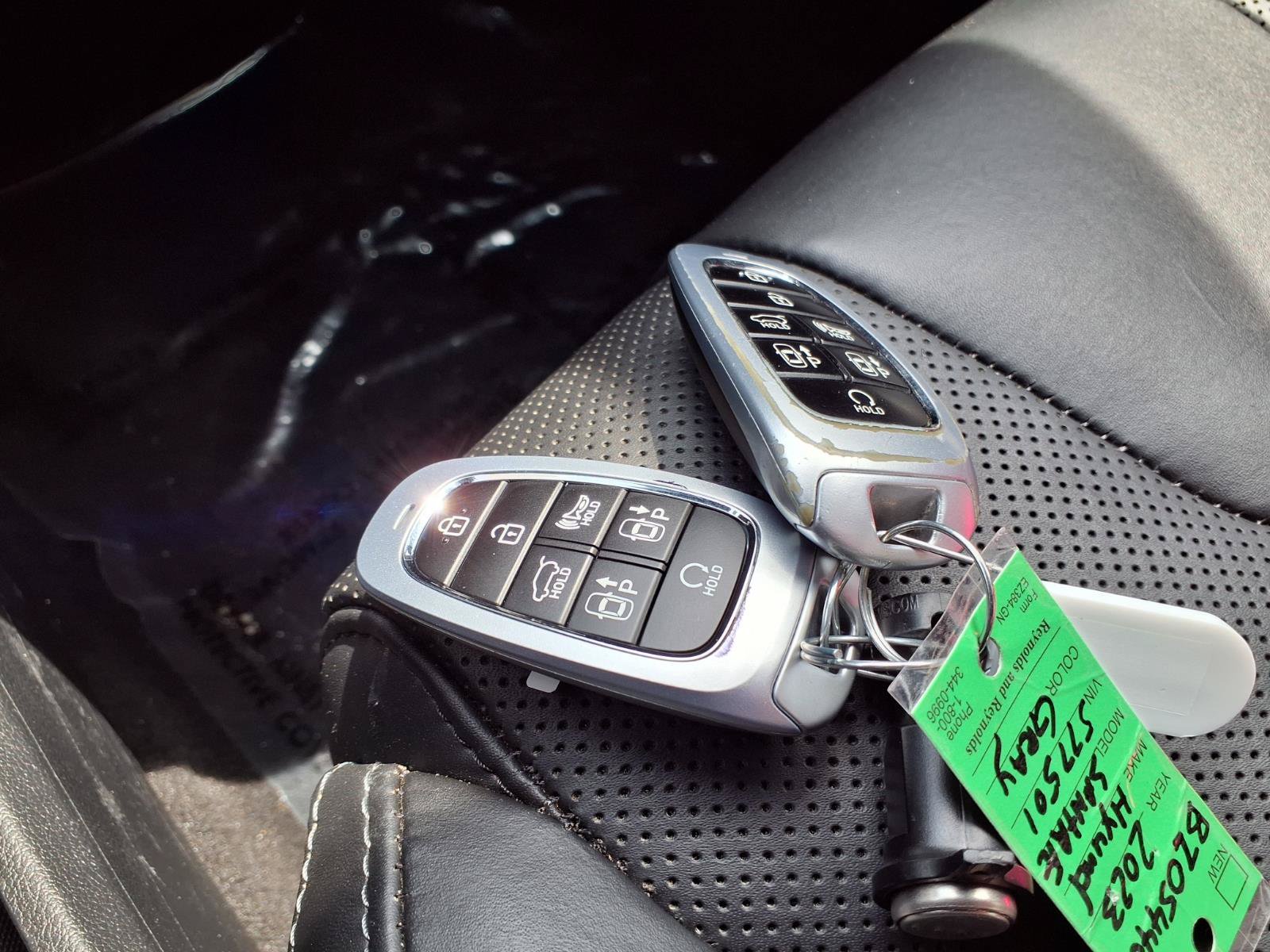 Used 2023 Hyundai Santa Fe Calligraphy AWD/4WD image 19