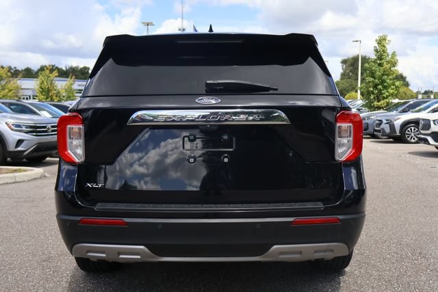 Used 2021 Ford Explorer XLT w/ Equipment Group 202A RWD image 8