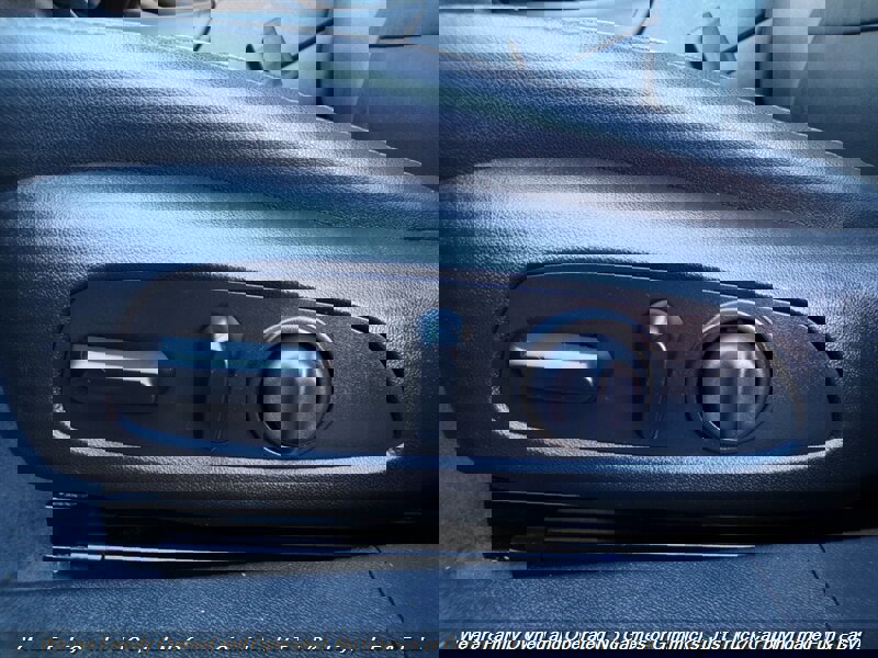 Used 2019 Chevrolet Malibu LT w/ Leather Package FWD image 17