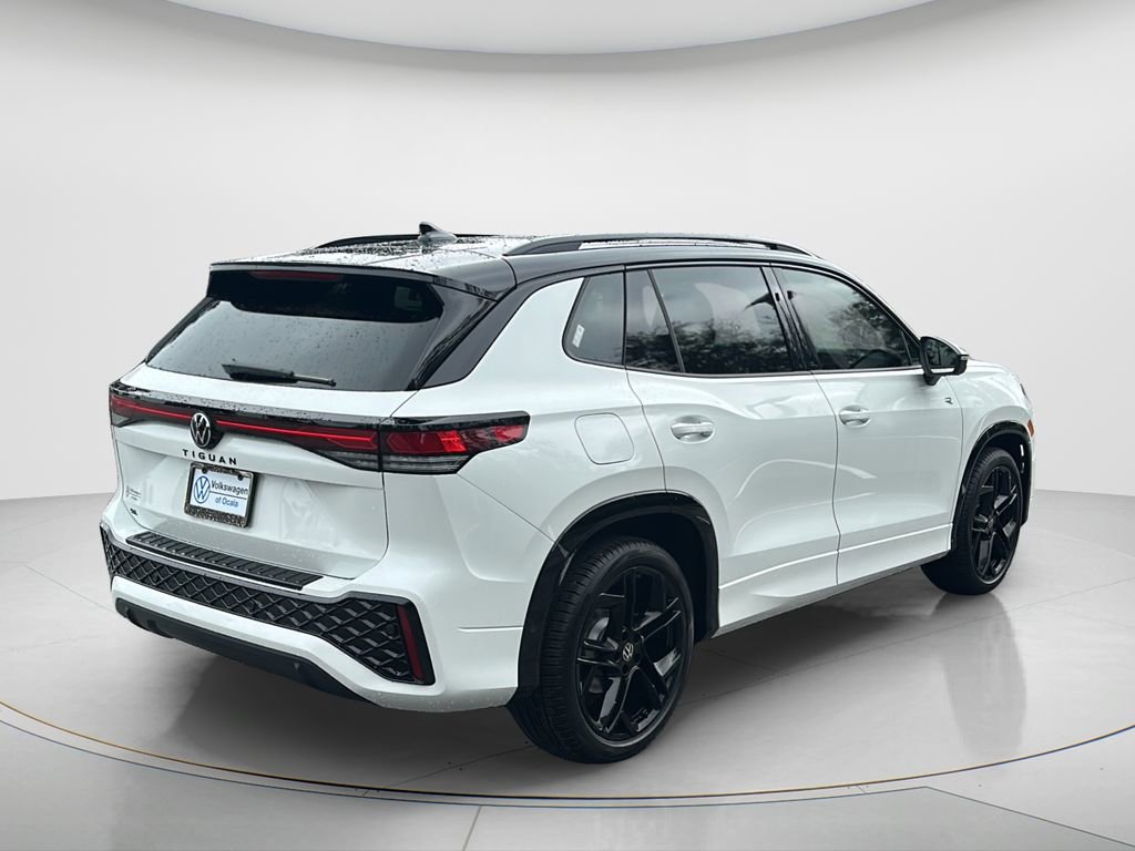 New 2026 Volkswagen Tiguan SE R-Line image 4