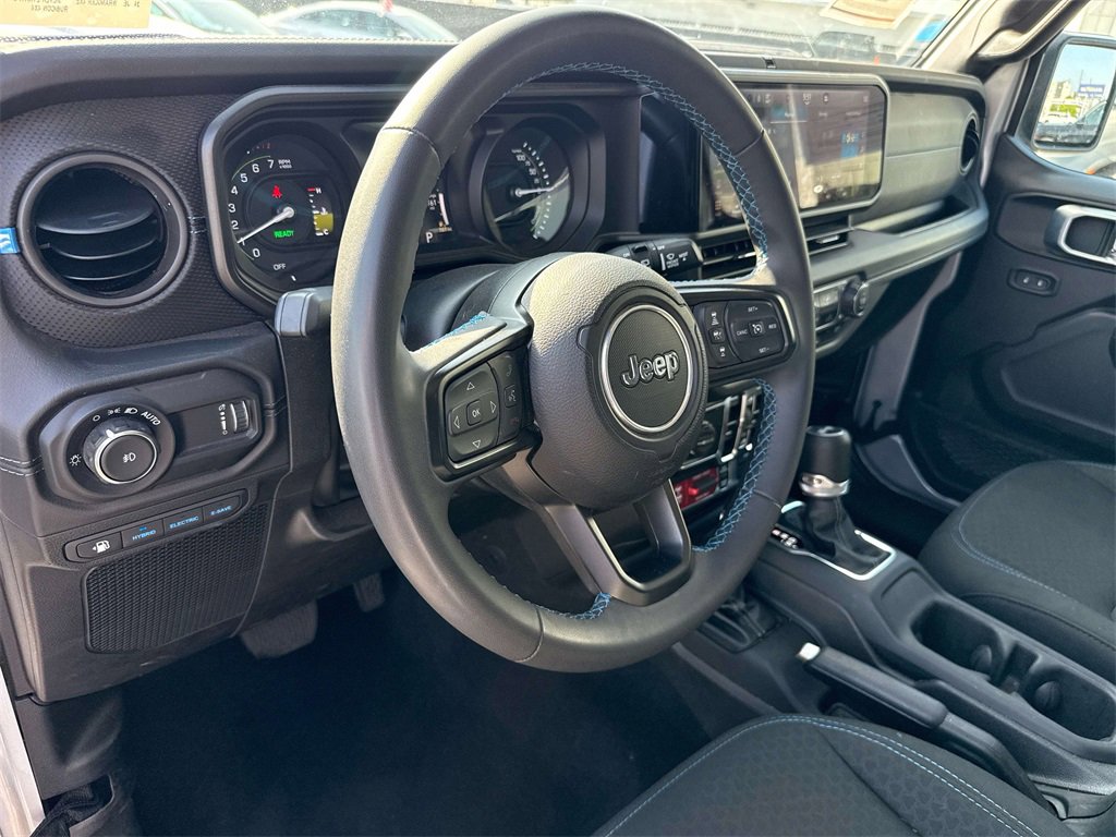 Used 2024 Jeep Wrangler Unlimited Rubicon 4xe image 26