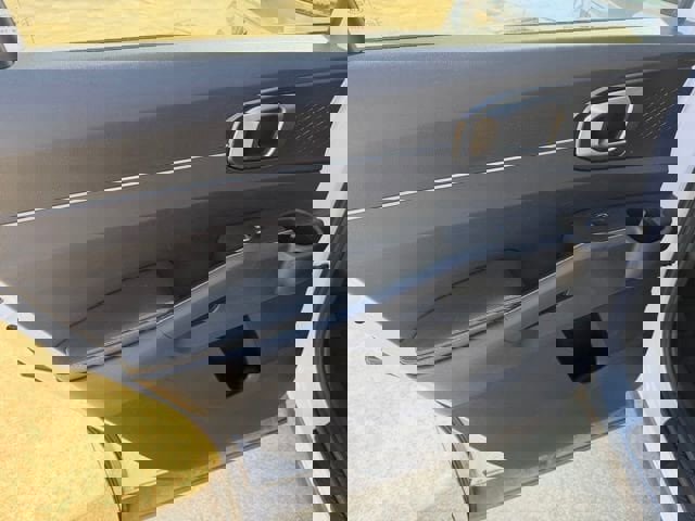 Used 2021 Kia Sorento S w/ Panoramic Sunroof Package image 16