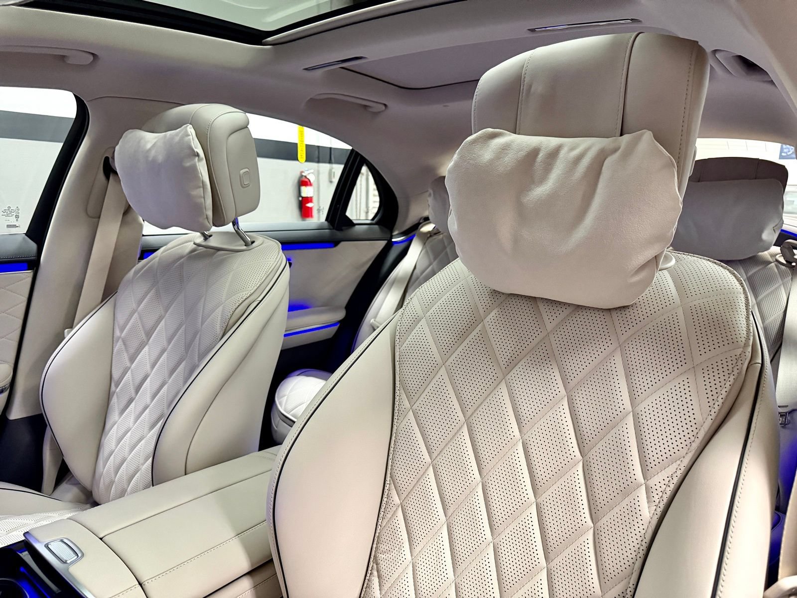 New 2026 Mercedes-Benz S 580e 4MATIC Sedan image 19