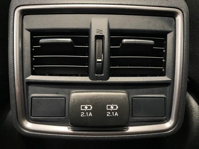 Used 2020 Subaru Forester Premium AWD/4WD image 13