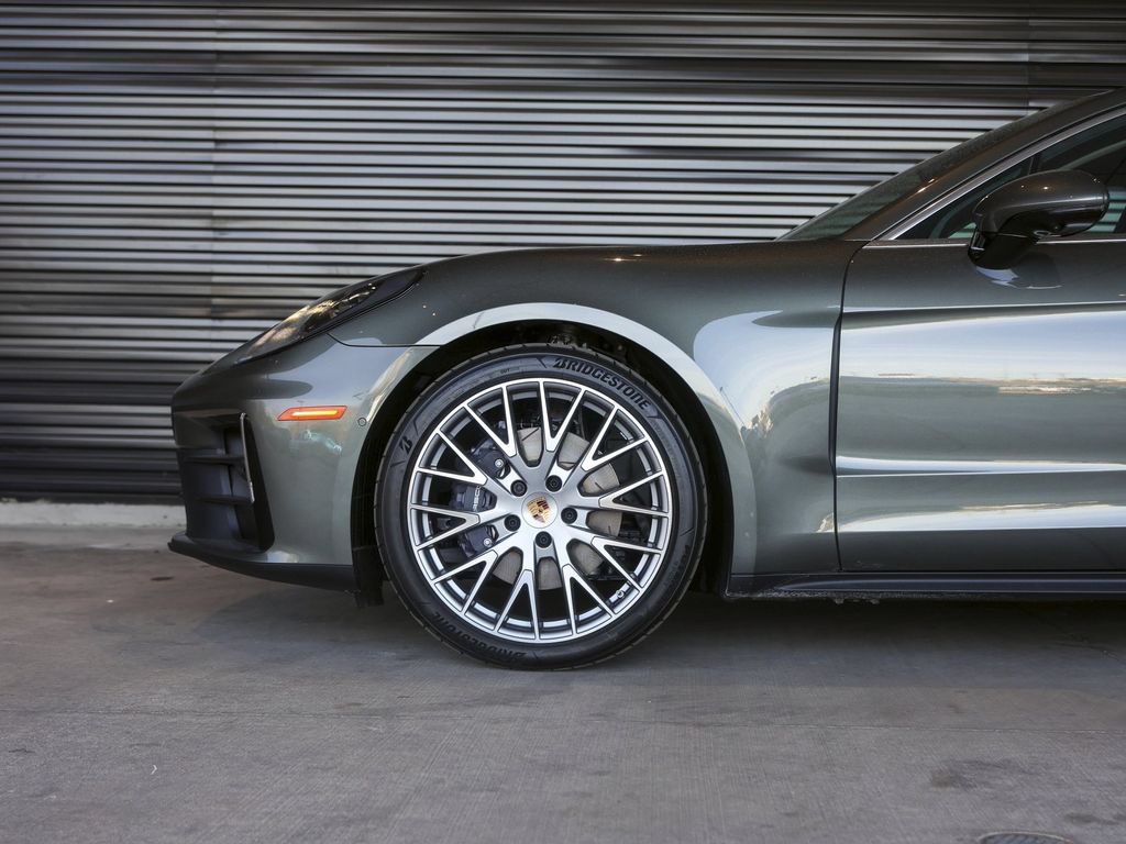 New 2026 Porsche Panamera 4 AWD/4WD image 12