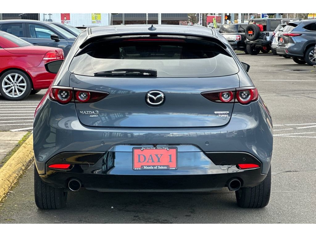 Used 2021 MAZDA MAZDA3 Hatchback w/Premium Plus Pkg image 6