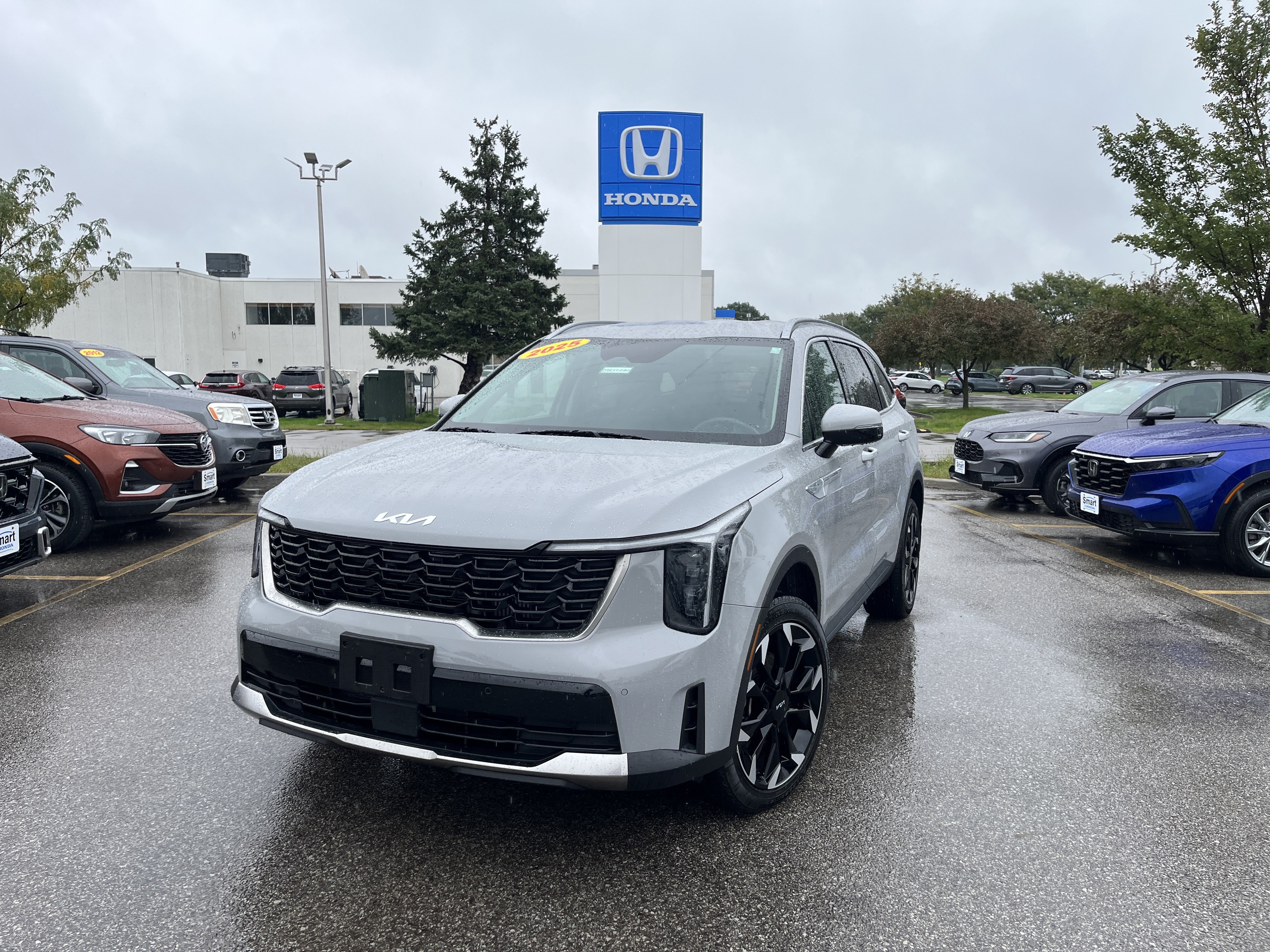 Used 2025 Kia Sorento X-Line EX AWD/4WD image 1