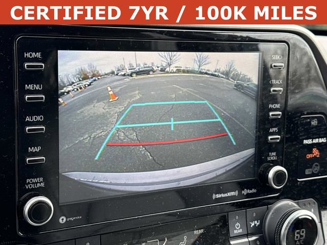 Used 2022 Toyota Highlander XLE image 21