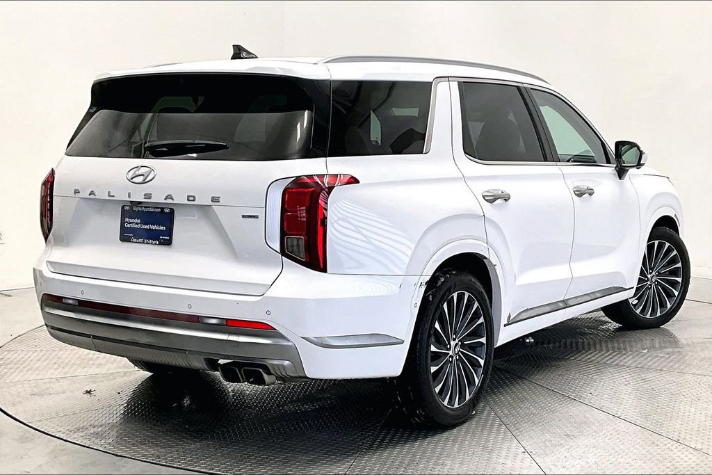Used 2023 Hyundai Palisade Calligraphy AWD/4WD image 2