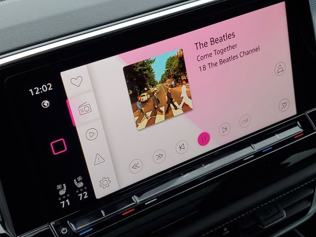 New 2026 Volkswagen Atlas Cross Sport SEL Premium R-Line image 15