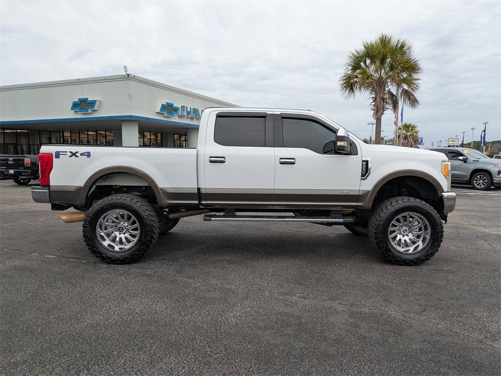Used 2017 Ford F250 XLT image 3